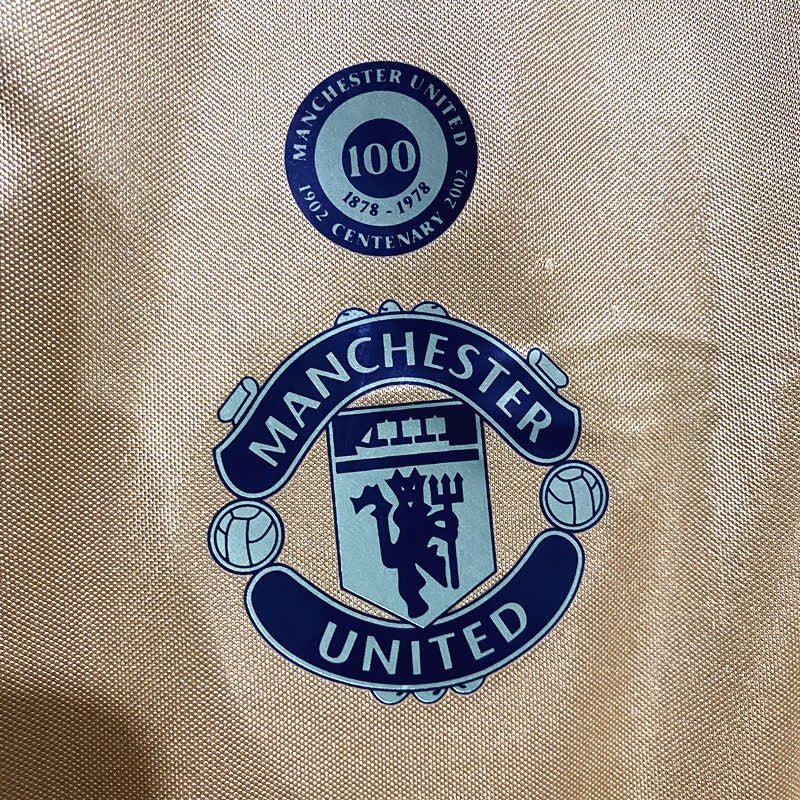 football-shirt-manchester-united-reversible-100th-anniversary-25-26-8 Football Shirt Manchester United Reversible 100th Anniversary 25-26 extra 6